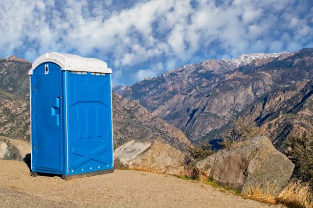 Best Luxury portable toilet rental  in Ceredo, WV